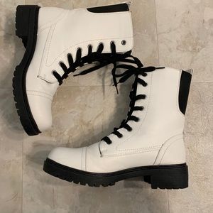 Very cool black and white boots